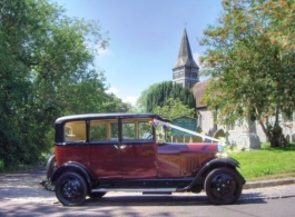 Vintage Citroen wedding car in Northampton